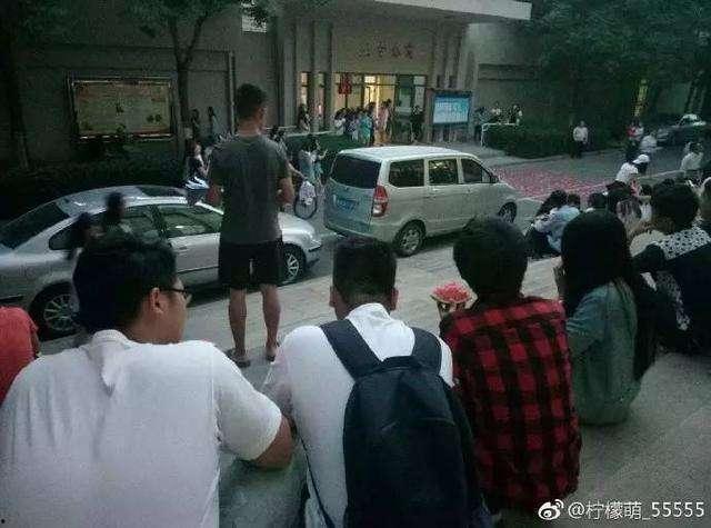 吃瓜群众的告白视频大全,笑料百出，情感真挚
