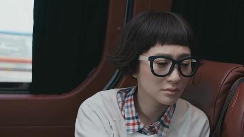 美女做吃瓜群众视频,趣味横生演绎网络热点